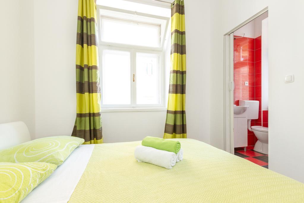 Central Jardin Guest House Split Bilik gambar