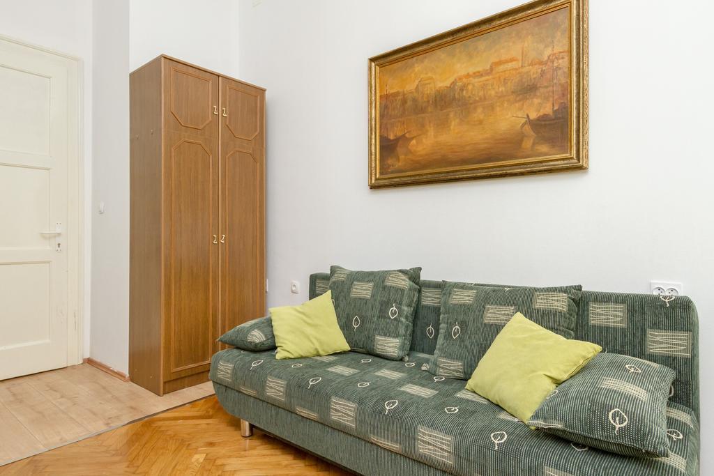 Central Jardin Guest House Split Bilik gambar
