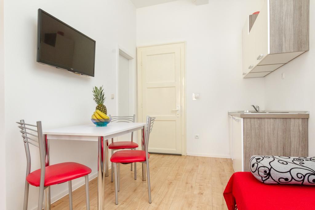 Central Jardin Guest House Split Bilik gambar